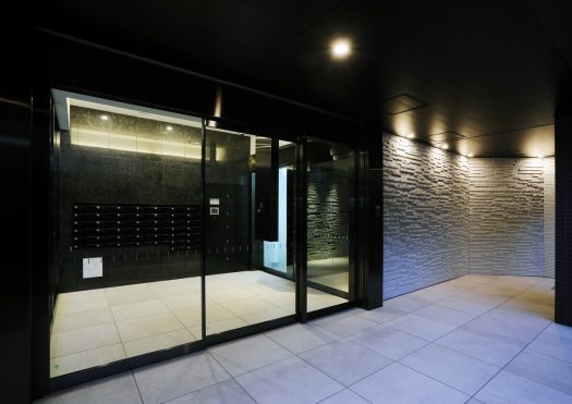 プレール・ドゥーク川崎大師駅前